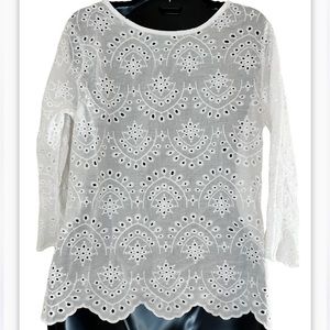 Excellent condition White eyelet top Size Large